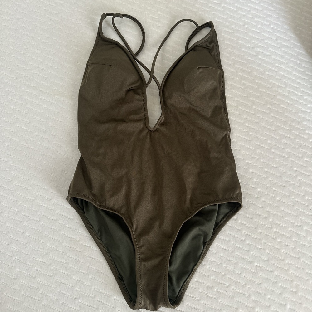 Criss cross swimsuit size small
